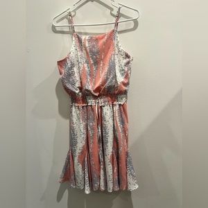 So cute! Glam dress. Wore once to a gender reveal.